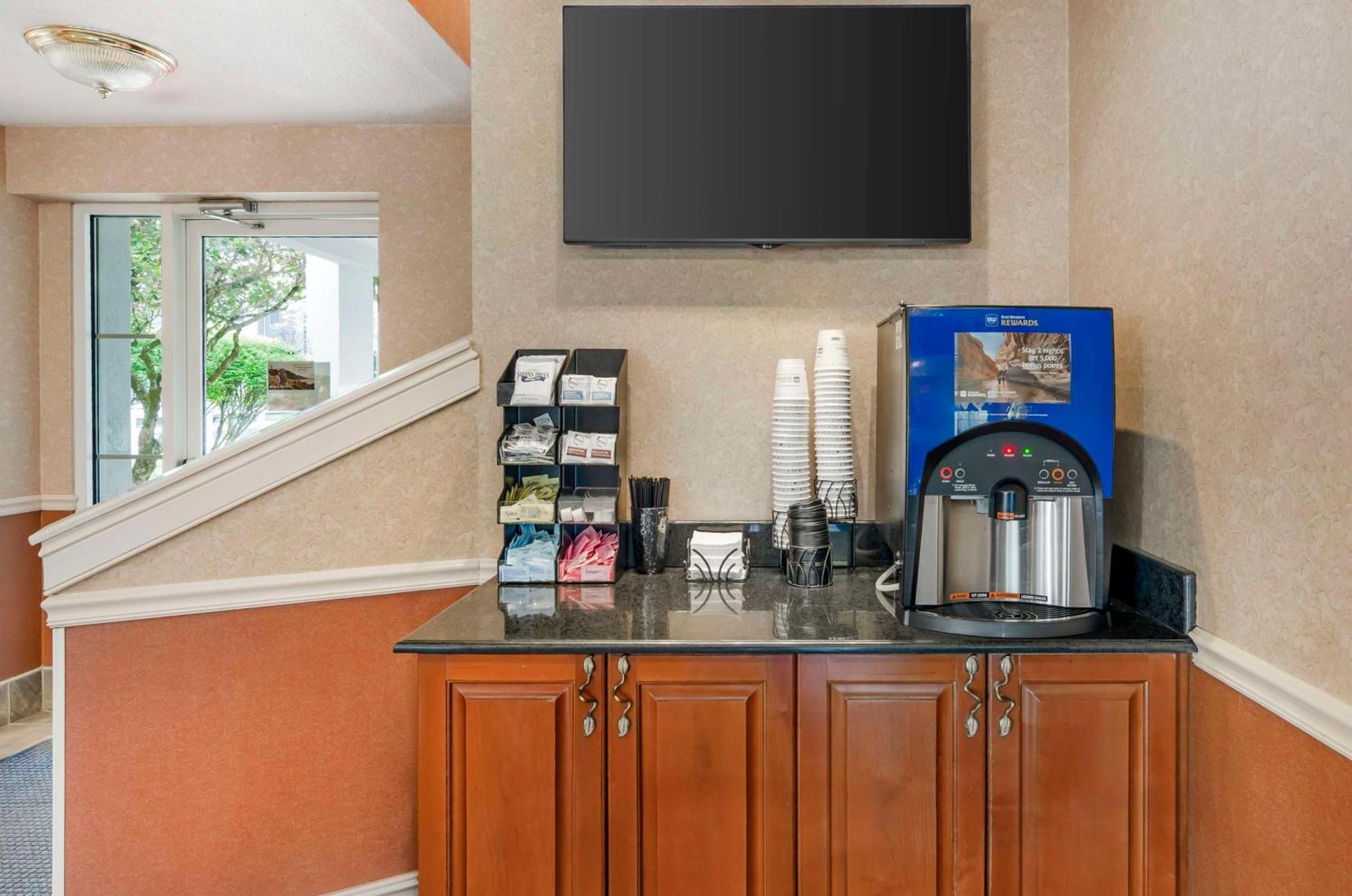 Best Western Lexington Inn Extérieur photo